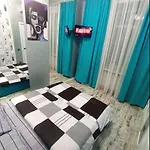 сам центр міста! оперний 5хв *
