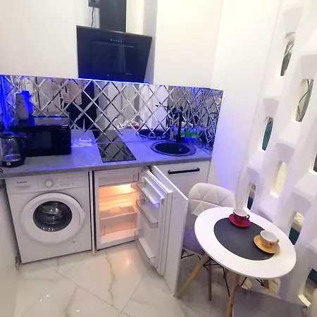 Apartment сам центр міста! оперний 5хв *