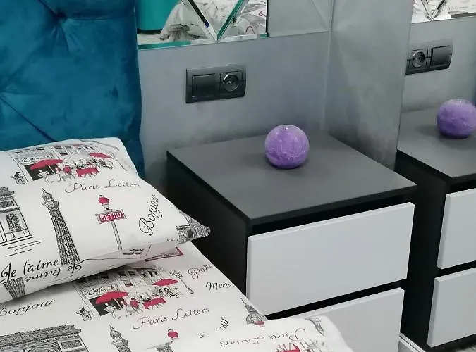 сам центр міста! оперний 5хв Apartment *