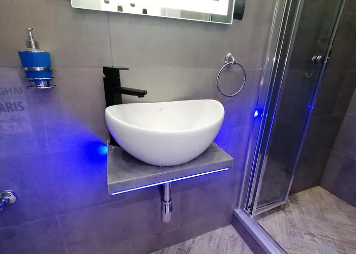 Apartment сам центр міста! оперний 5хв *