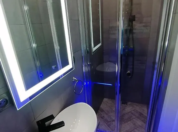 сам центр міста! оперний 5хв Apartment *